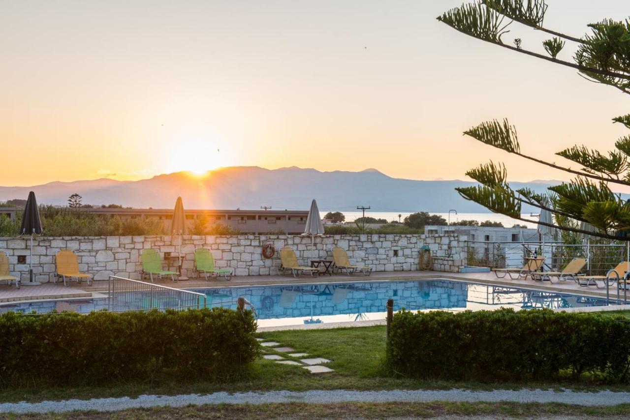 Christiana Apartments Gerani  Екстер'єр фото